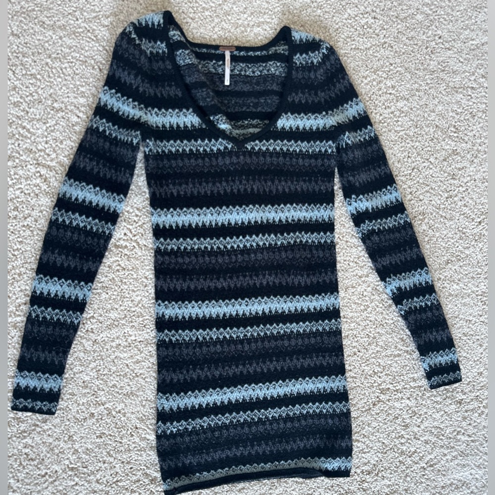 Free People ANTHROPOLOGIE Zigzag stripes Pullover Sweater/ Mini Dress size S